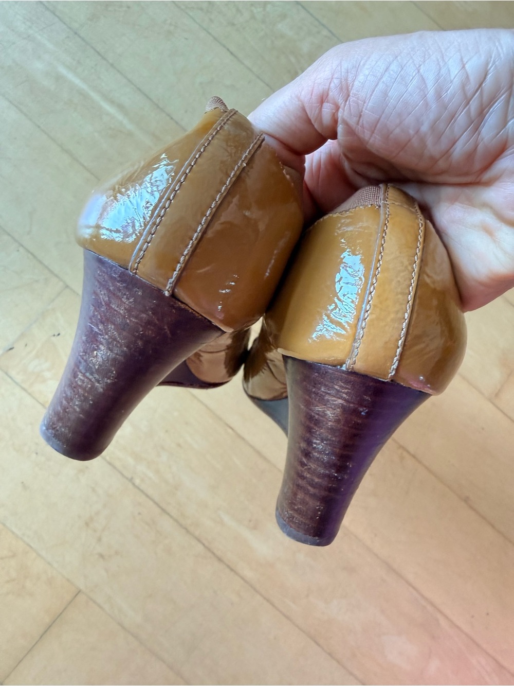 Tory Burch Caramel Patent Leather Logo Wedge shoes - Picture 3 of 4